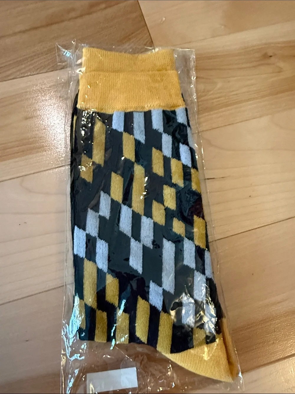 Towson University Branded Black & Yellow Patterned Crew Socks BNIB